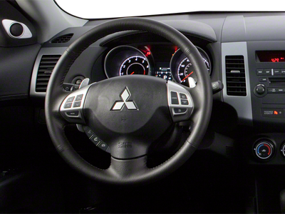 2010 Mitsubishi Outlander SE