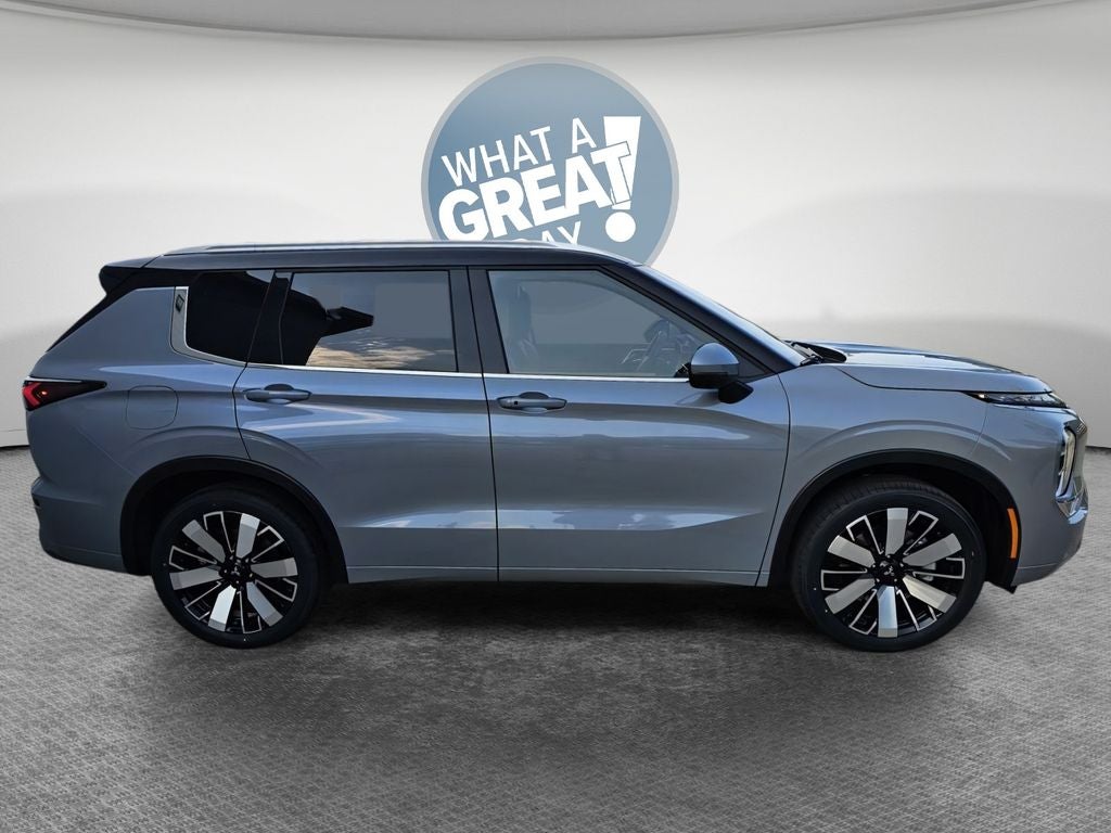 2025 Mitsubishi Outlander SEL