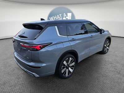 2025 Mitsubishi Outlander SEL