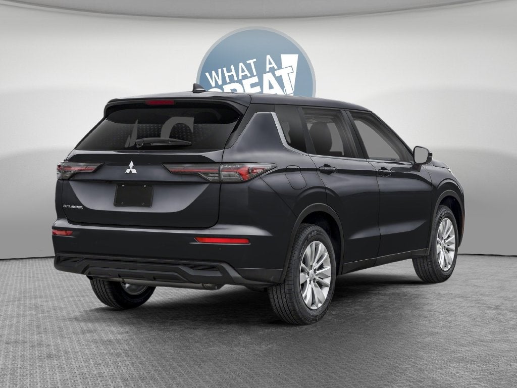 2026 Mitsubishi Outlander ES