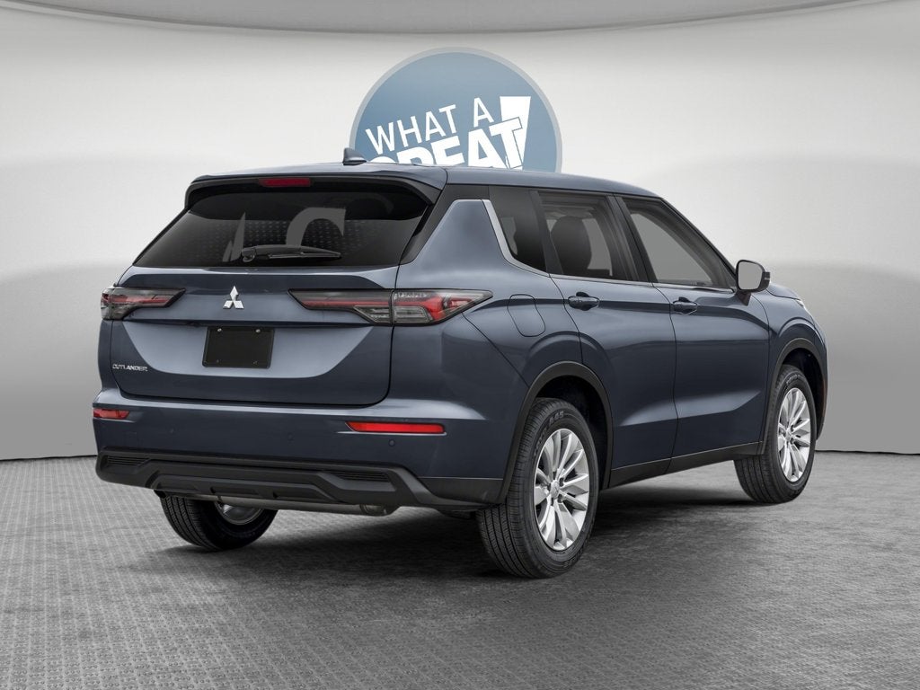 2026 Mitsubishi Outlander ES