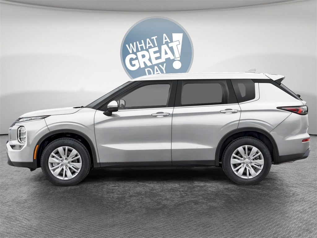 2026 Mitsubishi Outlander ES