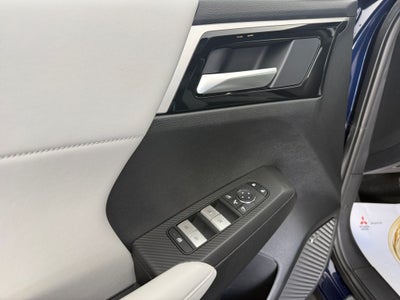 2026 Mitsubishi Outlander Base