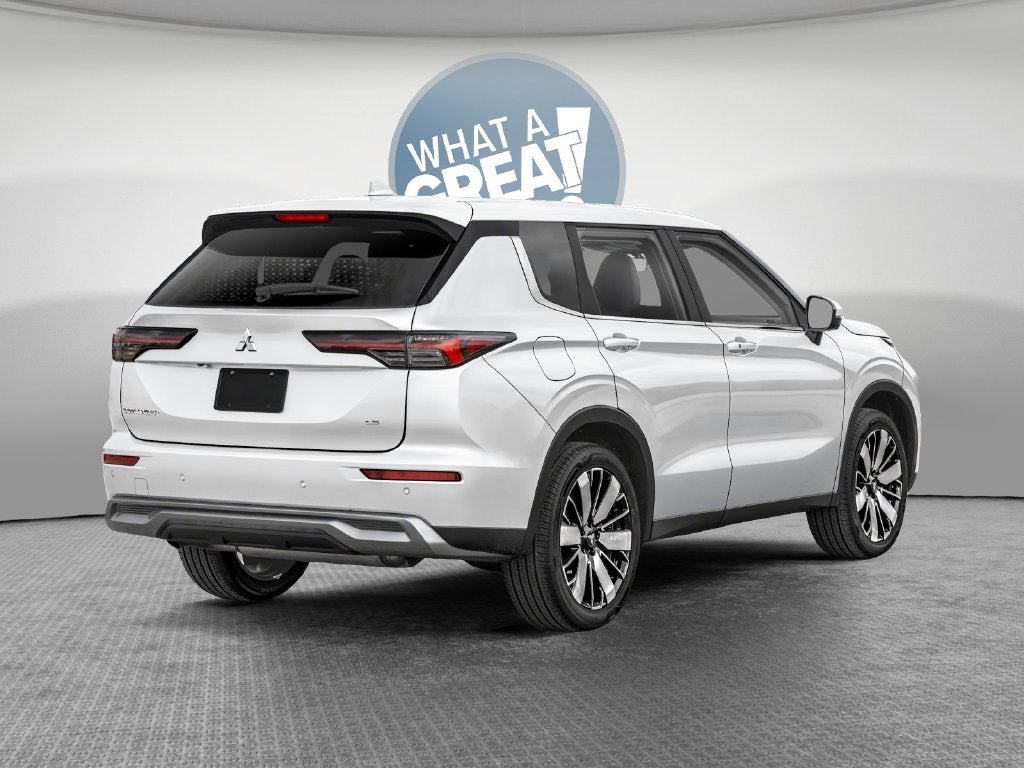 2026 Mitsubishi Outlander LE