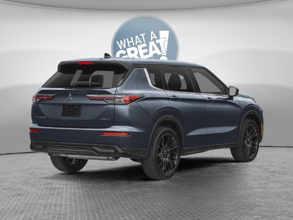2027 Mitsubishi Outlander SE