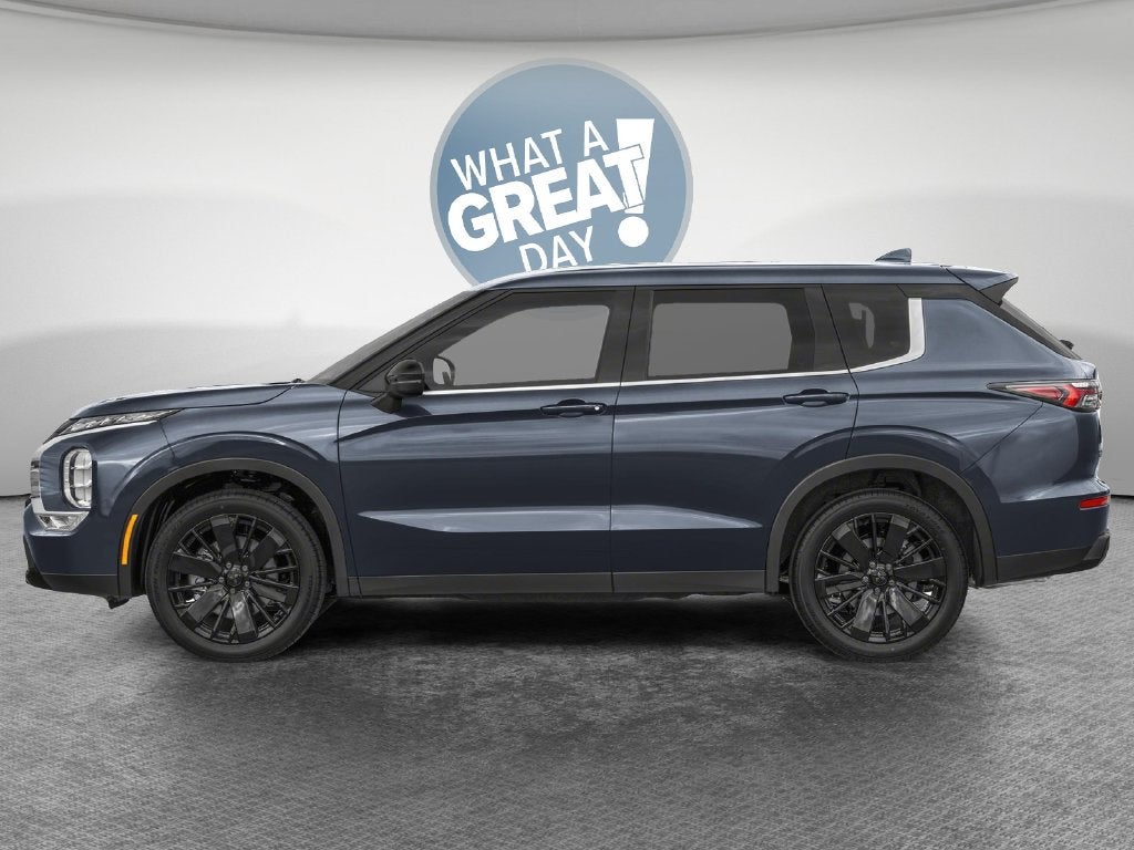 2027 Mitsubishi Outlander SE