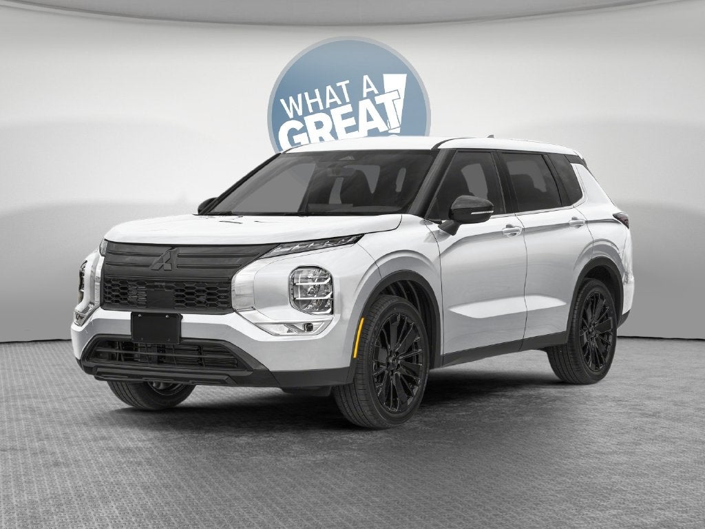 2027 Mitsubishi Outlander LE