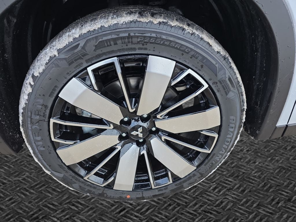 2026 Mitsubishi Outlander Base
