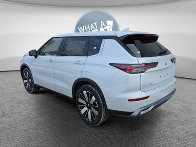 2026 Mitsubishi Outlander Base