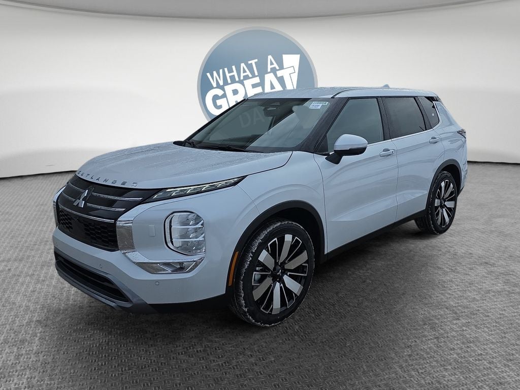 2026 Mitsubishi Outlander Base