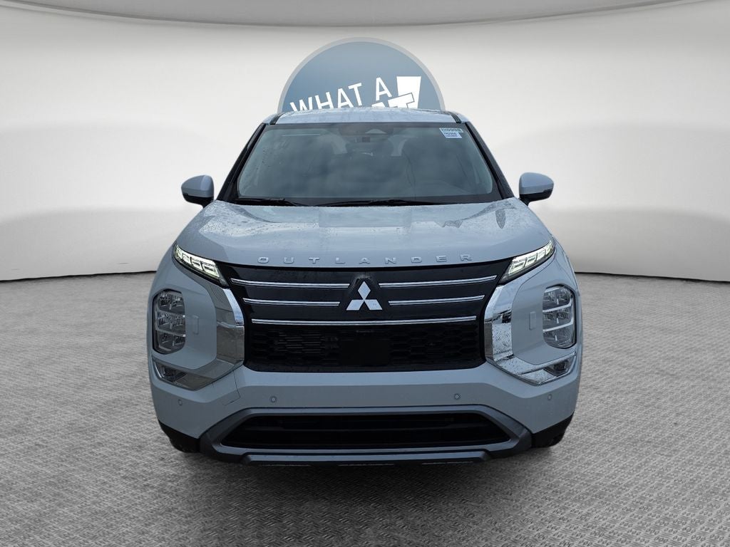 2026 Mitsubishi Outlander Base