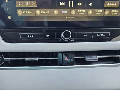 2025 Mitsubishi Outlander Base