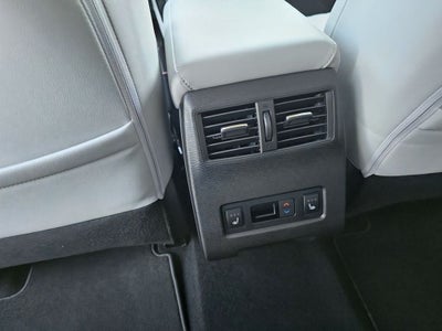 2025 Mitsubishi Outlander Base