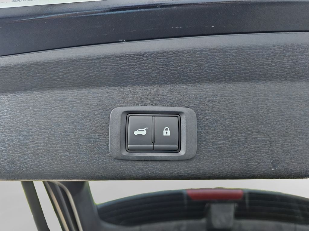 2025 Mitsubishi Outlander Base