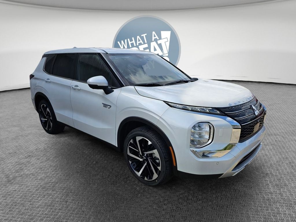 2025 Mitsubishi Outlander PHEV Base
