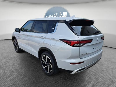 2025 Mitsubishi Outlander PHEV Base