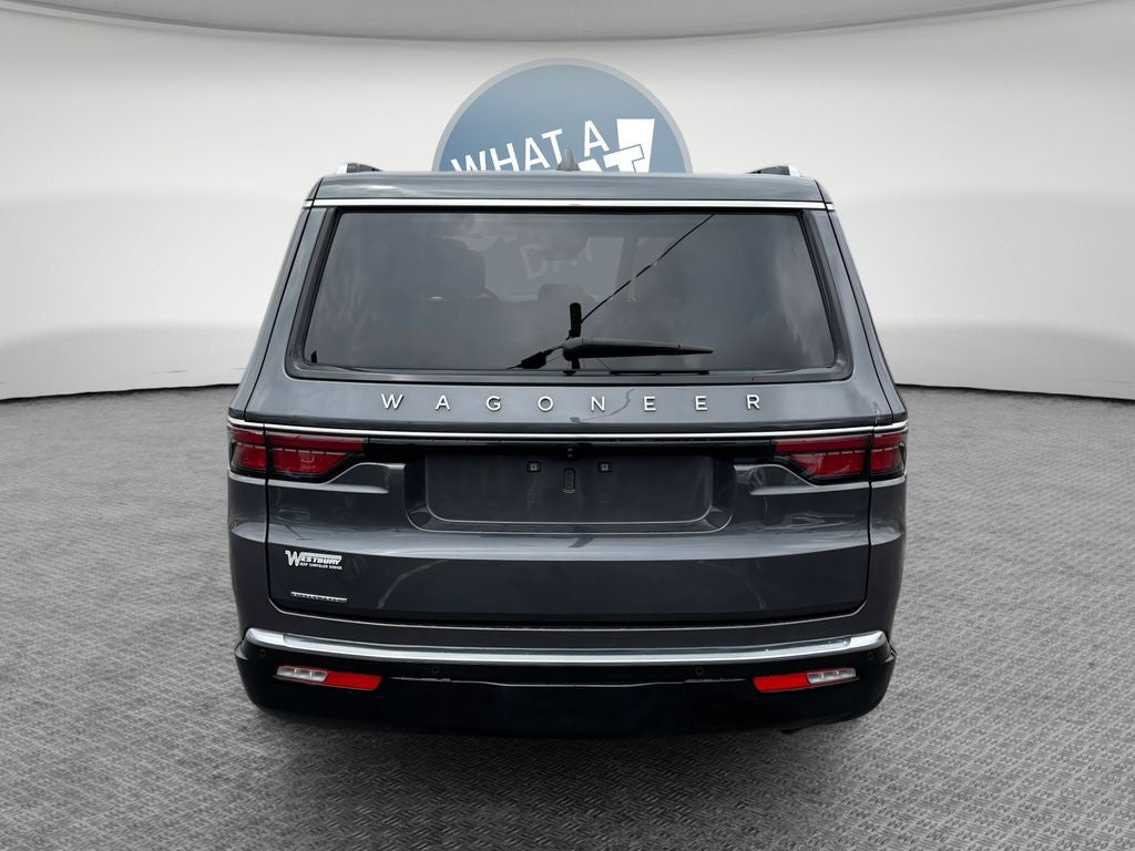 2023 Jeep Wagoneer Base