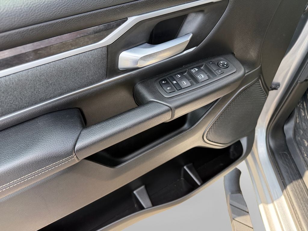2022 RAM 1500 Big Horn/Lone Star NIGHT EDITION