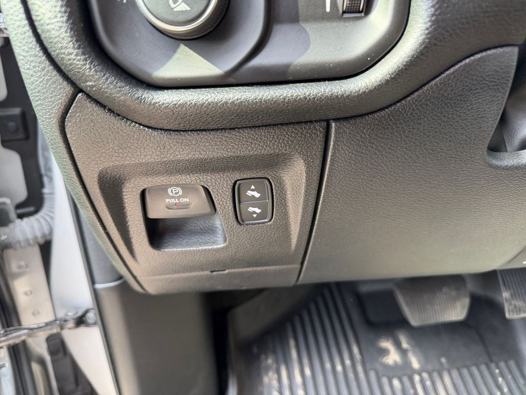 2022 RAM 1500 Big Horn/Lone Star NIGHT EDITION