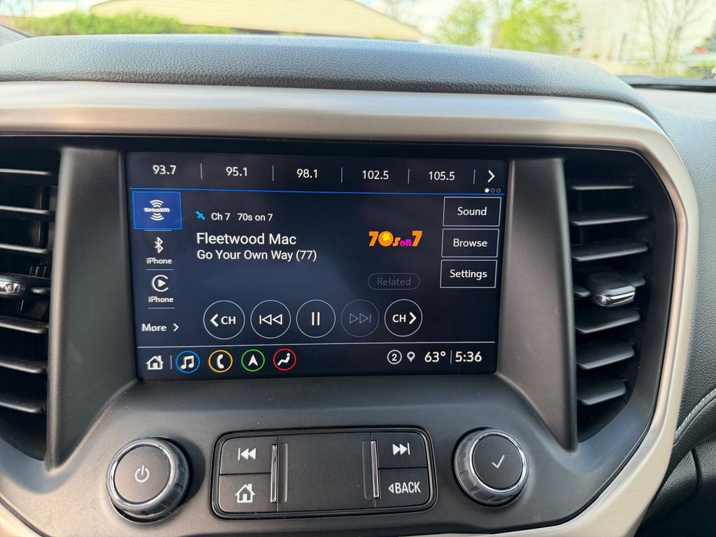 2023 GMC Acadia Denali