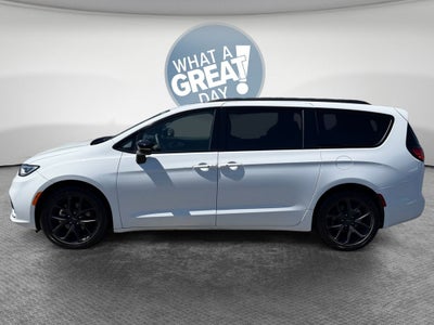 2025 Chrysler Pacifica Limited