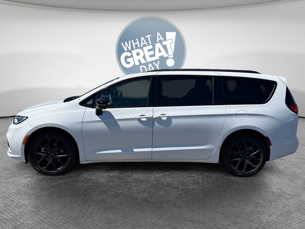 2025 Chrysler Pacifica Limited