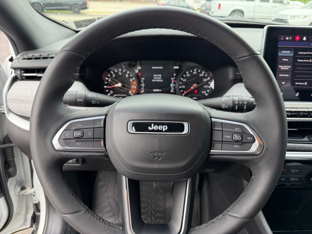 2023 Jeep Compass Latitude Lux