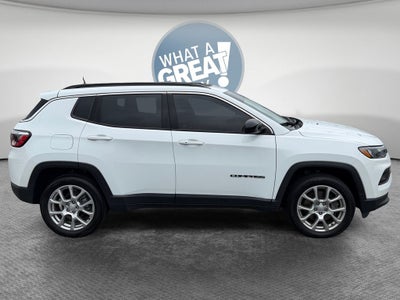 2023 Jeep Compass Latitude Lux