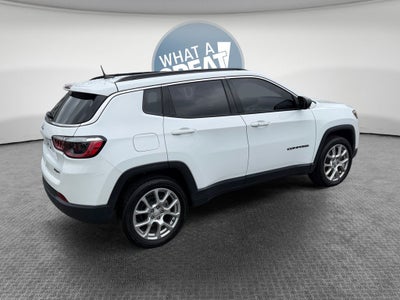 2023 Jeep Compass Latitude Lux