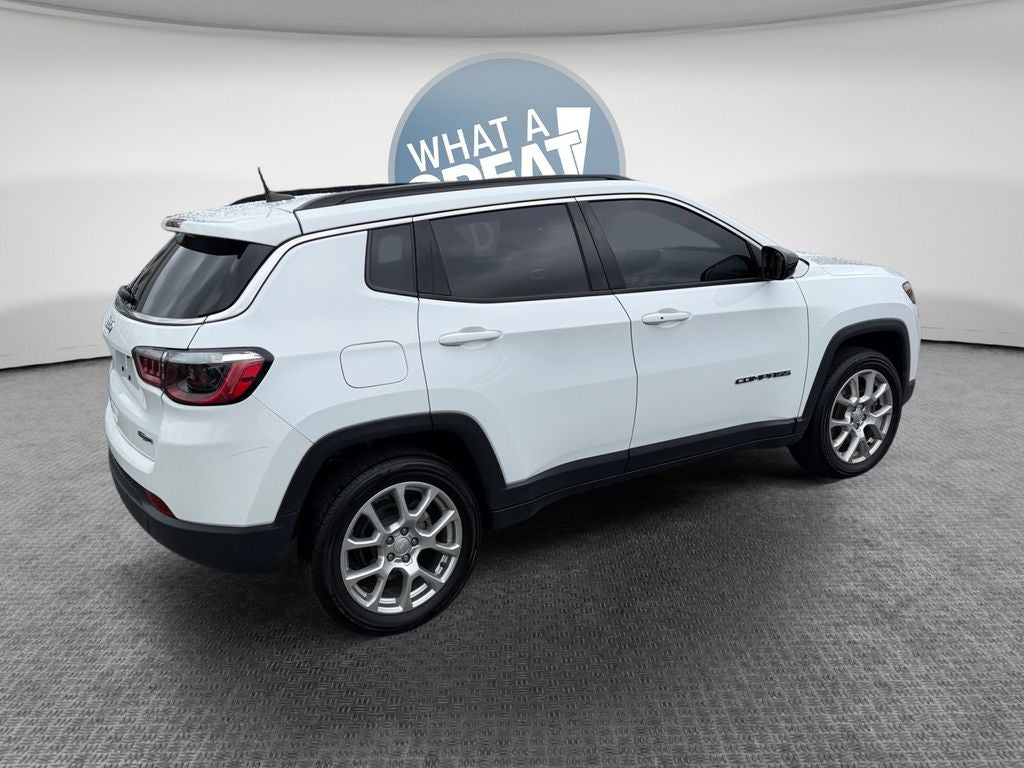 2023 Jeep Compass Latitude Lux