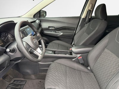 2022 Nissan Kicks SV