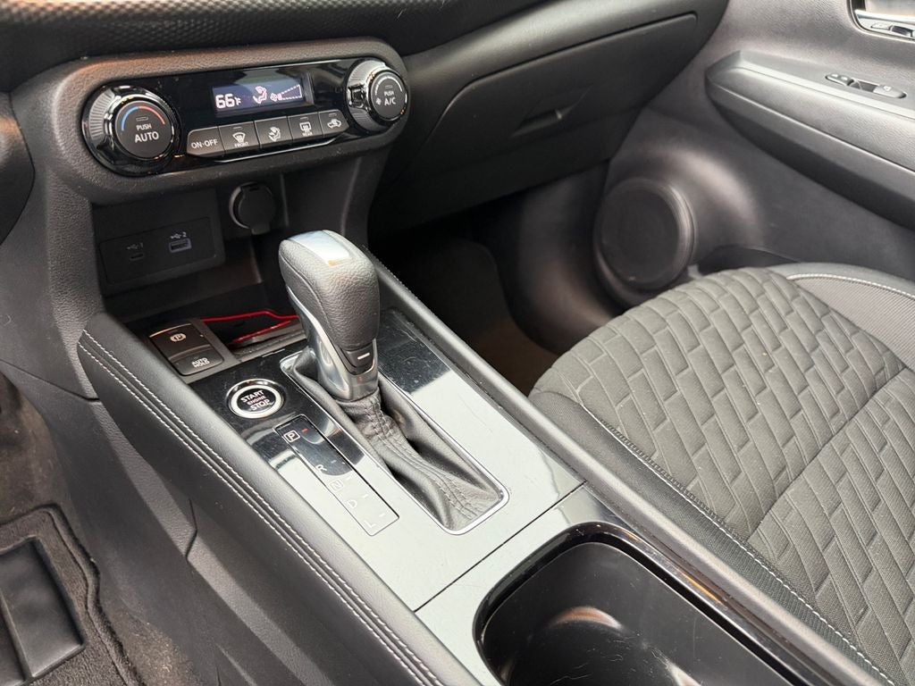 2022 Nissan Kicks SV