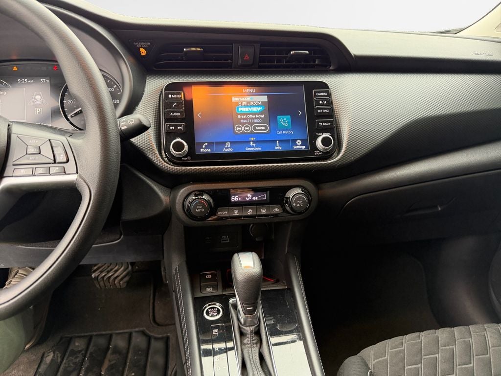 2022 Nissan Kicks SV