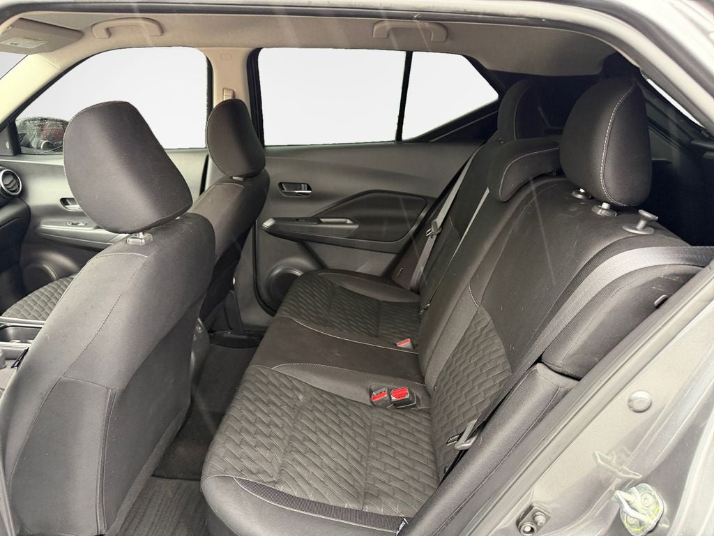 2022 Nissan Kicks SV