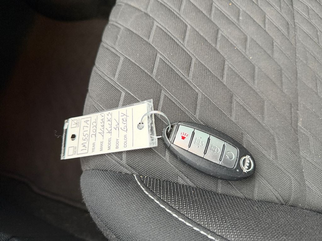 2022 Nissan Kicks SV