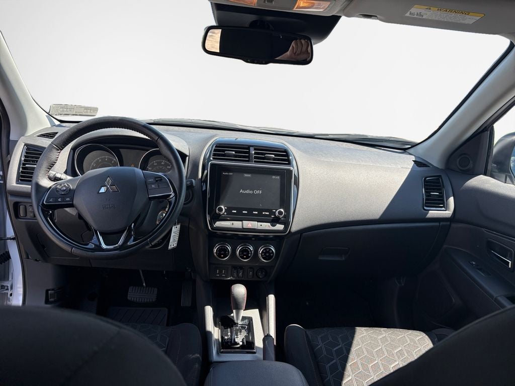 2025 Mitsubishi Outlander Sport 2.0 LE