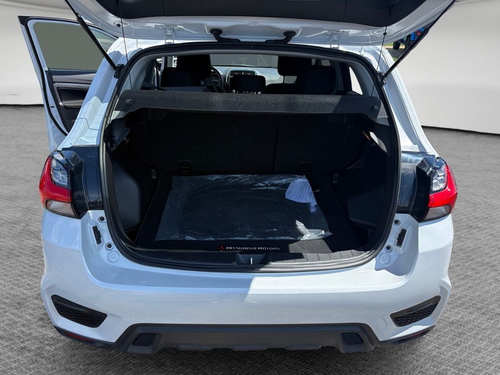 2025 Mitsubishi Outlander Sport 2.0 LE