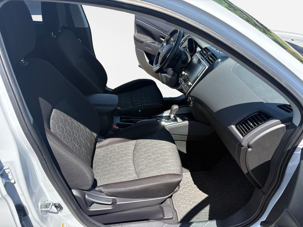 2025 Mitsubishi Outlander Sport 2.0 LE