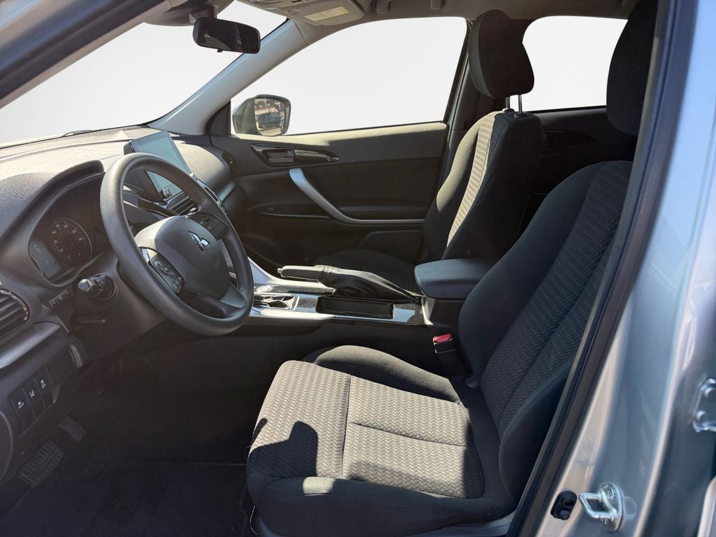 2023 Mitsubishi Eclipse Cross LE