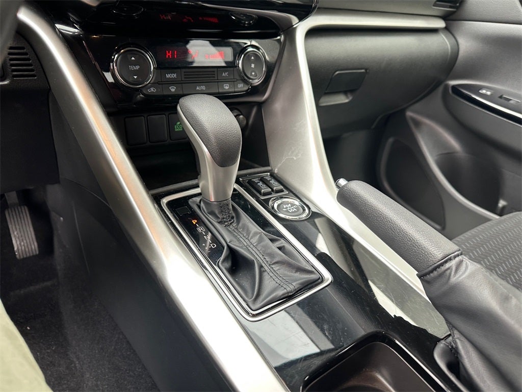 2025 Mitsubishi Eclipse Cross LE