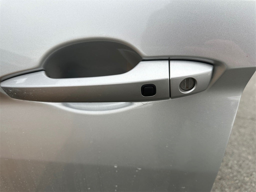 2025 Mitsubishi Eclipse Cross LE