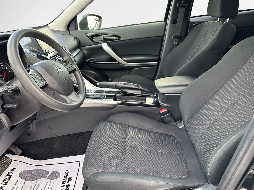 2023 Mitsubishi Eclipse Cross LE