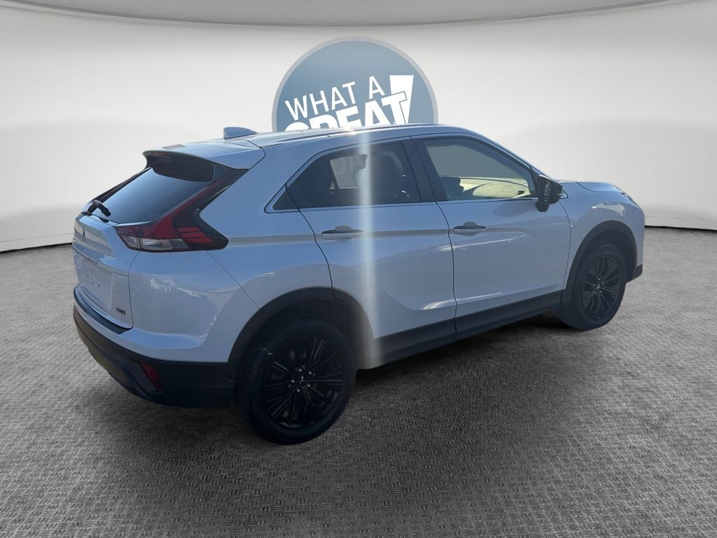 2022 Mitsubishi Eclipse Cross LE