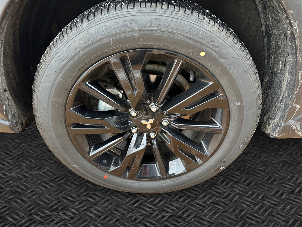 2025 Mitsubishi Eclipse Cross LE