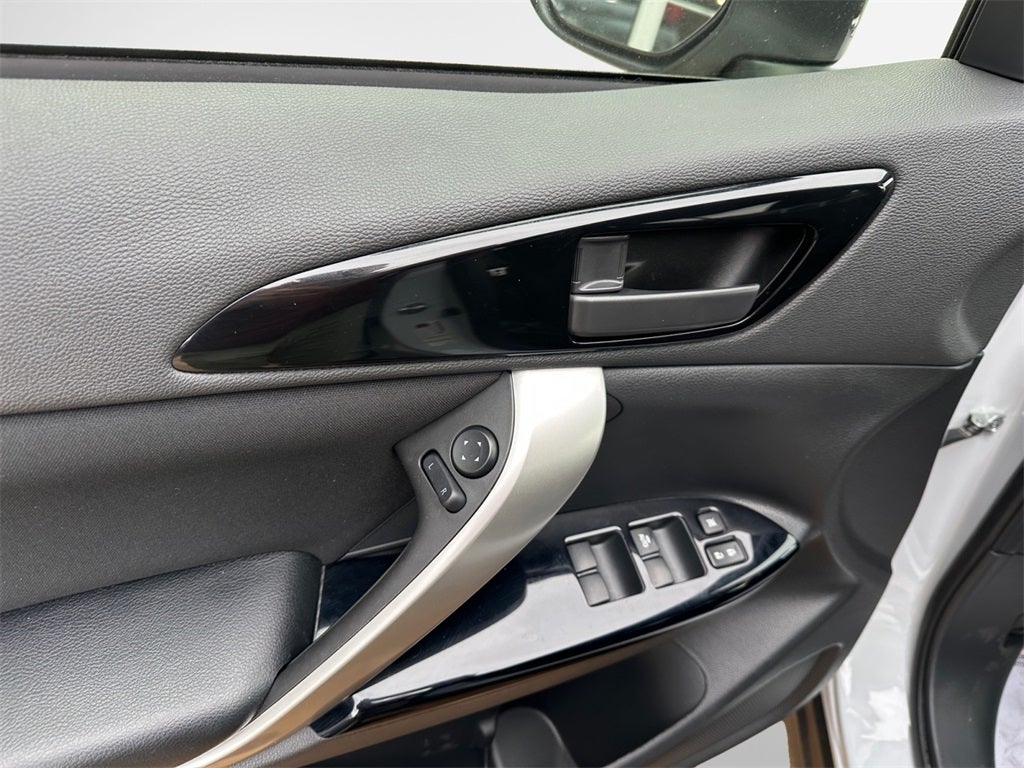 2025 Mitsubishi Eclipse Cross LE