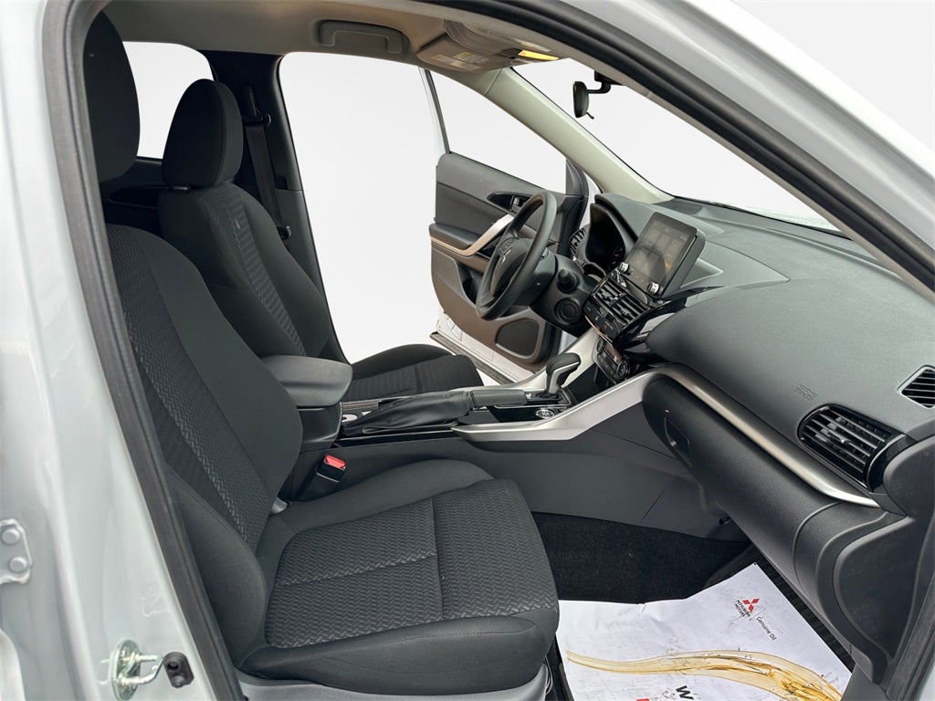 2025 Mitsubishi Eclipse Cross LE