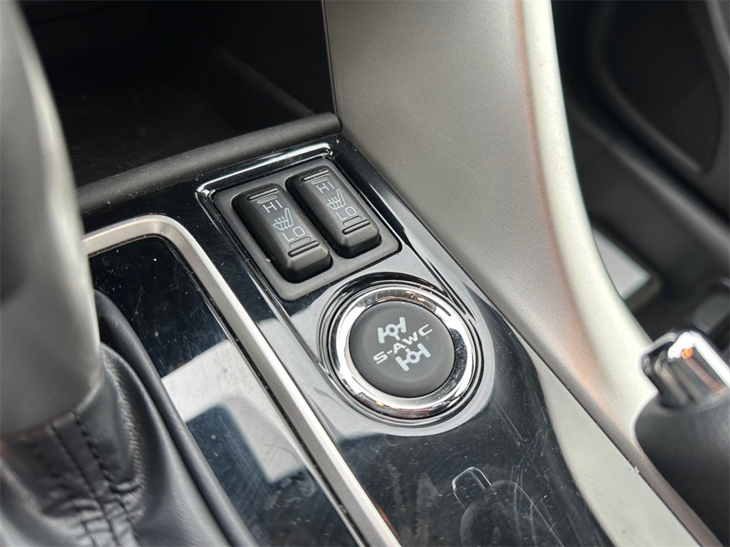 2025 Mitsubishi Eclipse Cross LE