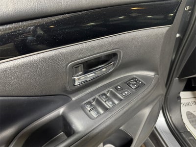 2020 Mitsubishi Outlander SE