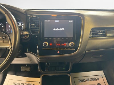 2020 Mitsubishi Outlander SE