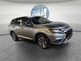 2020 Mitsubishi Outlander SE